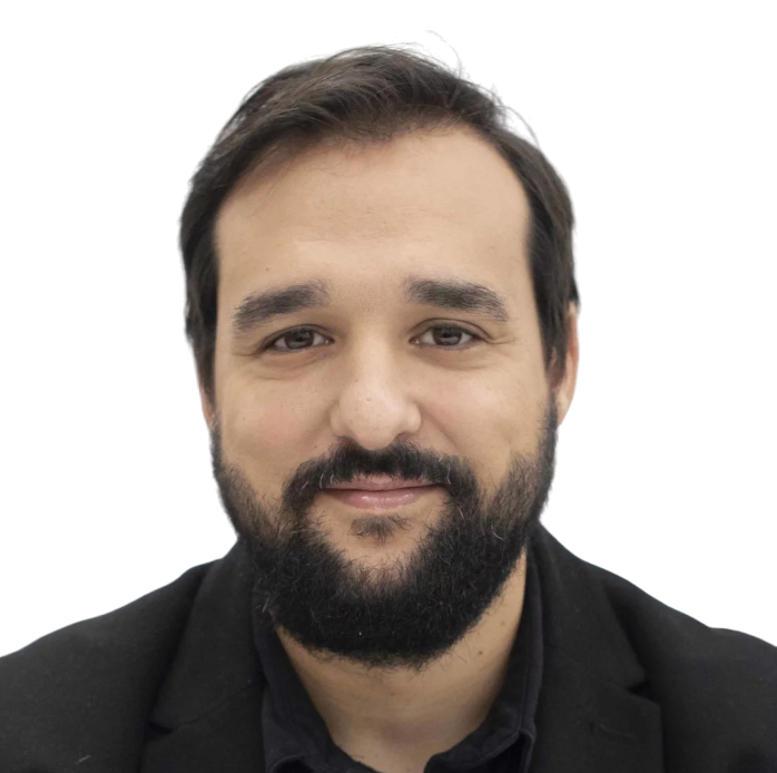 Photographic portrait of Raúl Oliván