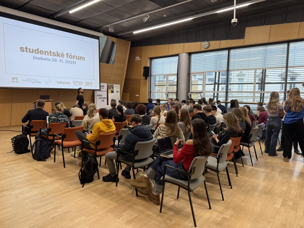 First Youth Forum entitled “A Region for the Young”